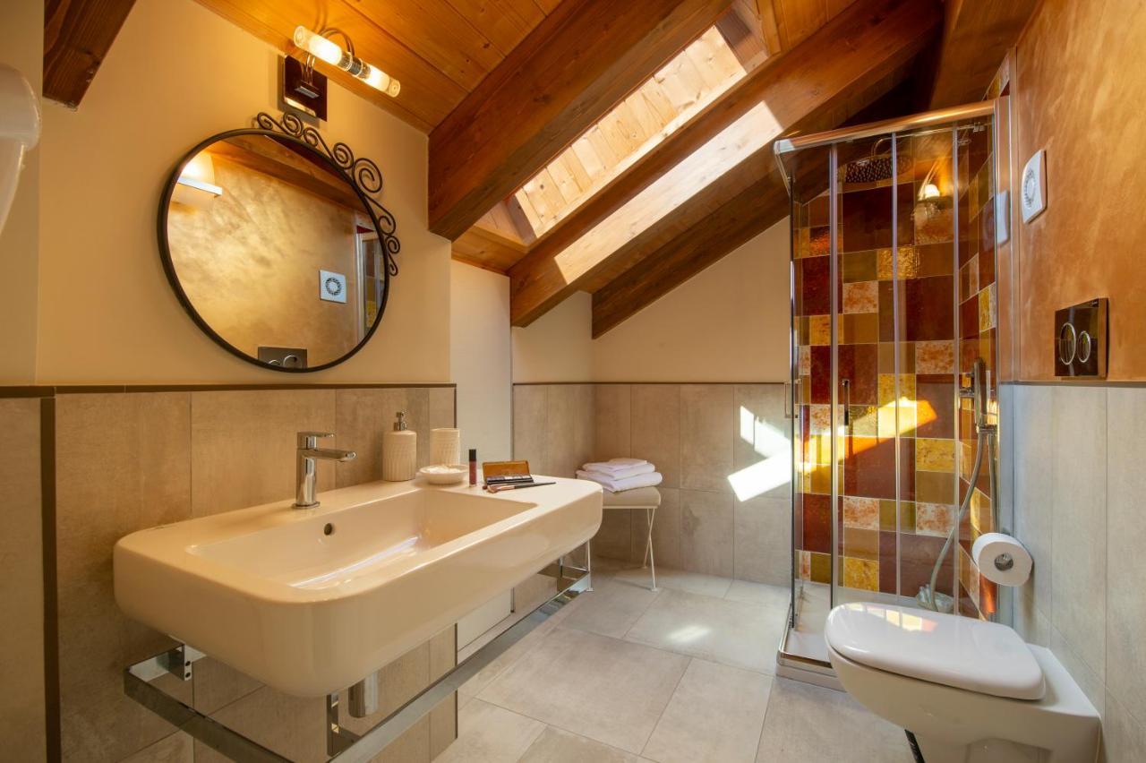 Donna Sofi Holiday House أَجيرولا المظهر الخارجي الصورة